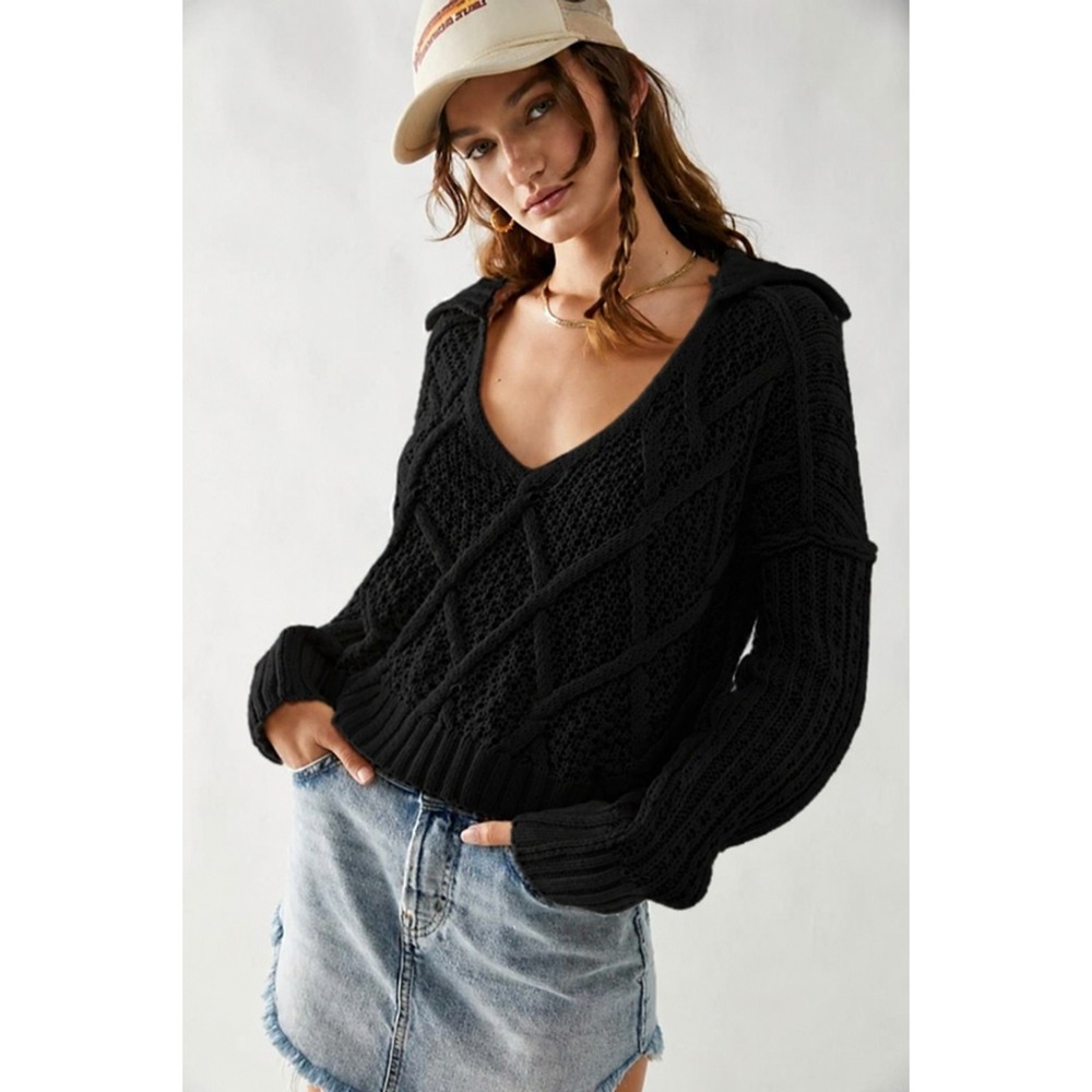 Free People Black Cable Knit Hooded Sweater XS V Neck Boho Slouchy Cozy